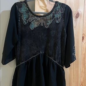 BKE Black ladies top with Lace Detail size small deep v back